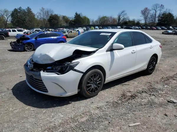 4T1BF1FK6GU589236 2016 TOYOTA CAMRY - Image 1