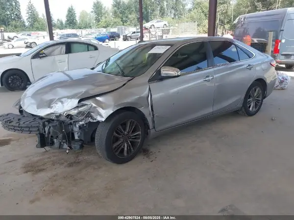 4T1BF1FK6GU596686 2016 TOYOTA CAMRY - Image 2