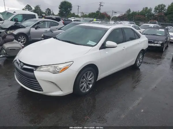 4T1BF1FK6GU597787 2016 TOYOTA CAMRY - Image 2