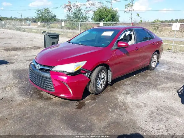 4T1BF1FK6GU599006 2016 TOYOTA CAMRY - Image 2