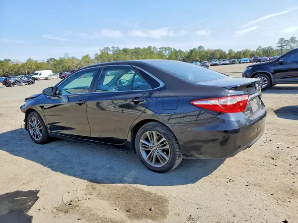 4T1BF1FK6GU599443 2016 TOYOTA CAMRY - Image 2