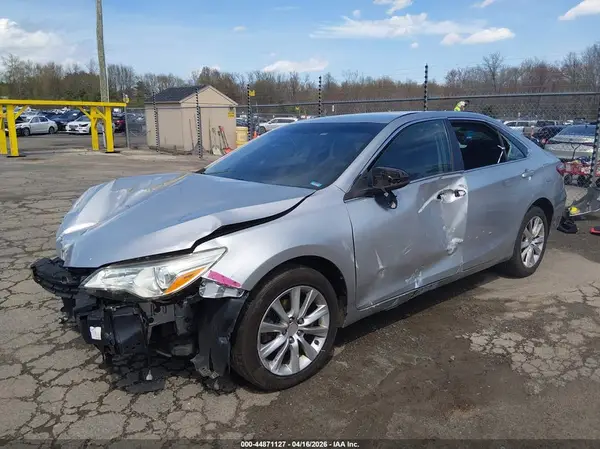 4T1BF1FK6GU601773 2016 TOYOTA CAMRY - Image 2