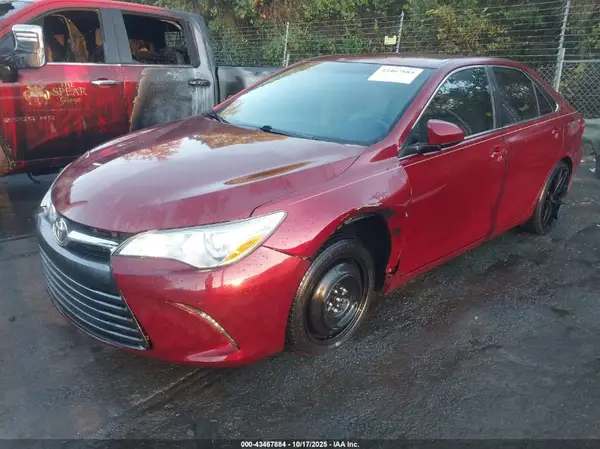 4T1BF1FK6GU601885 2016 TOYOTA CAMRY - Image 2