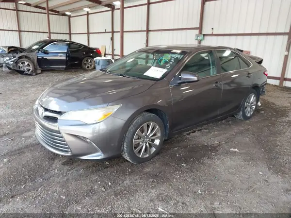 4T1BF1FK6GU605354 2016 TOYOTA CAMRY - Image 2