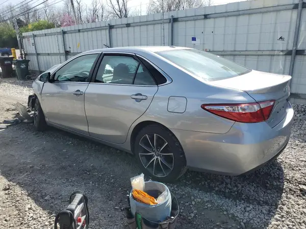 4T1BF1FK6GU605550 2016 TOYOTA CAMRY - Image 2