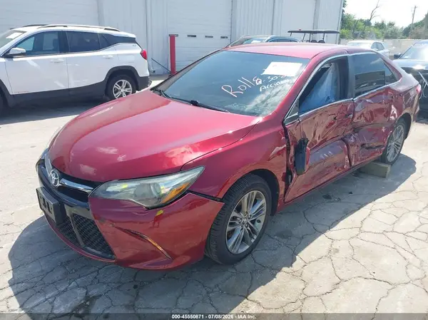 4T1BF1FK6GU605726 2016 TOYOTA CAMRY - Image 2