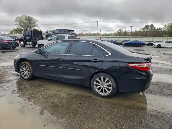 4T1BF1FK6GU607590 2016 TOYOTA CAMRY - Image 2