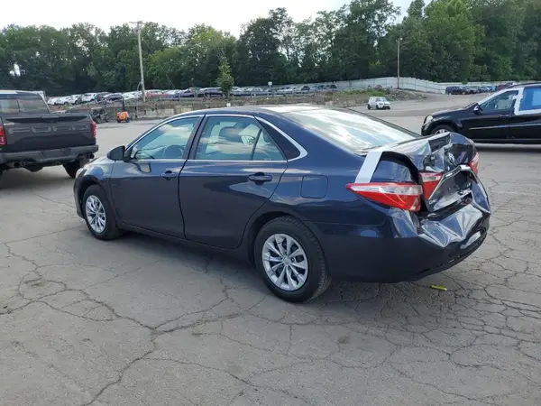 4T1BF1FK6GU610067 2016 TOYOTA CAMRY - Image 2