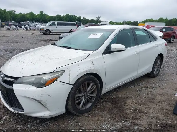 4T1BF1FK6GU613079 2016 TOYOTA CAMRY - Image 2