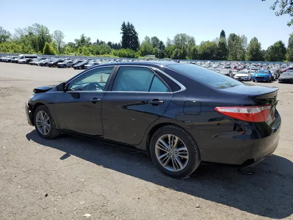 4T1BF1FK6HU268864 2017 TOYOTA CAMRY - Image 2