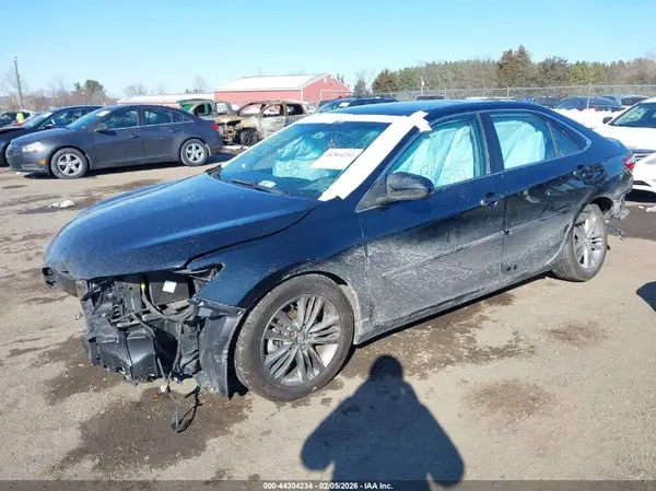 4T1BF1FK6HU273238 2017 TOYOTA CAMRY - Image 2