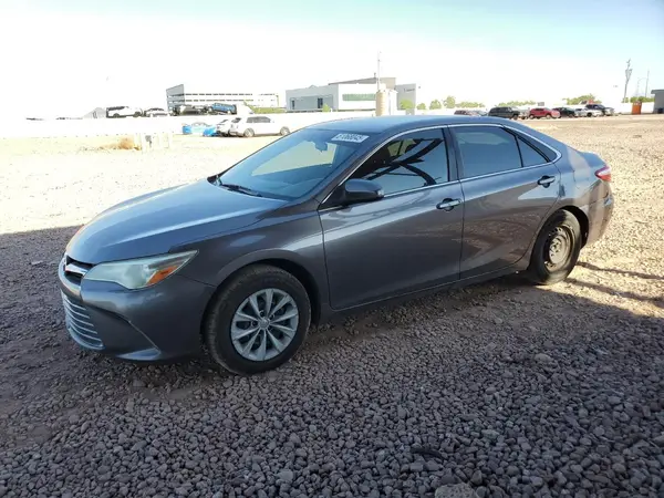 4T1BF1FK6HU276074 2017 TOYOTA CAMRY - Image 1