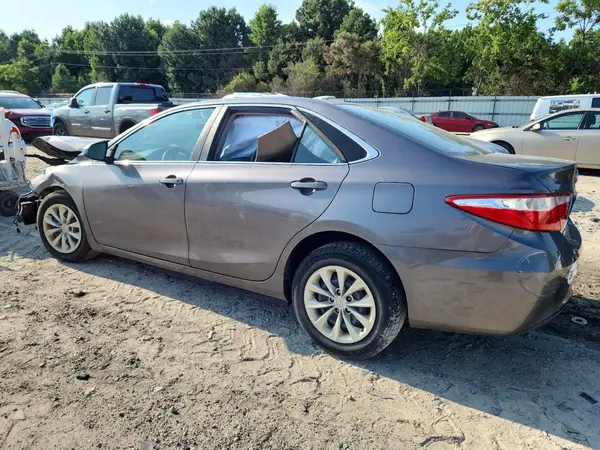 4T1BF1FK6HU277922 2017 TOYOTA CAMRY - Image 2