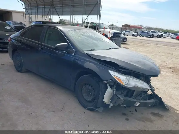 4T1BF1FK6HU279928 2017 TOYOTA CAMRY - Image 1