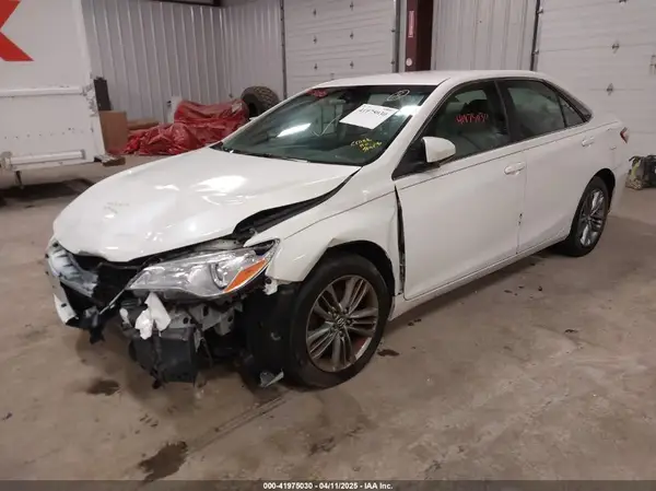 4T1BF1FK6HU281274 2017 TOYOTA CAMRY - Image 2