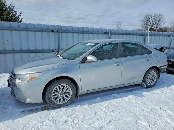 4T1BF1FK6HU287088 2017 TOYOTA CAMRY - Image 1