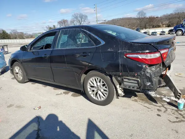 4T1BF1FK6HU290069 2017 TOYOTA CAMRY - Image 2