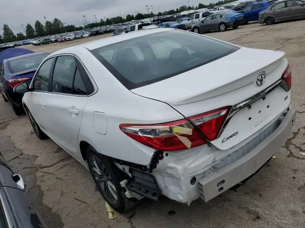 4T1BF1FK6HU290377 2017 TOYOTA CAMRY - Image 2