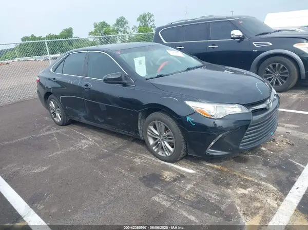 4T1BF1FK6HU293280 2017 TOYOTA CAMRY - Image 1