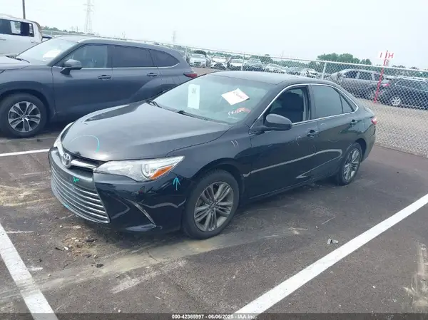 4T1BF1FK6HU293280 2017 TOYOTA CAMRY - Image 2
