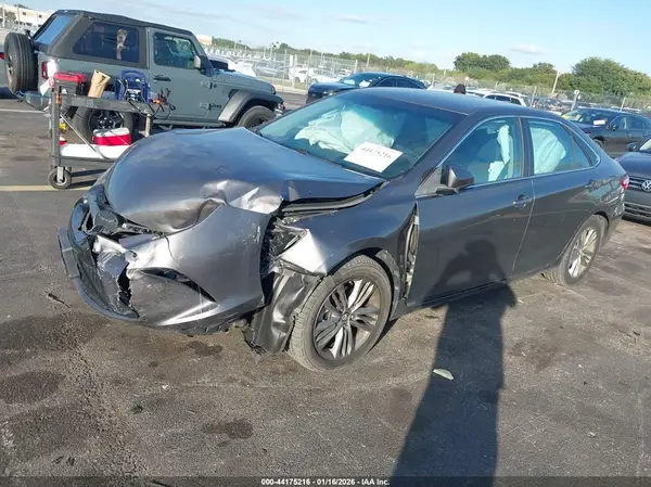 4T1BF1FK6HU297345 2017 TOYOTA CAMRY - Image 2