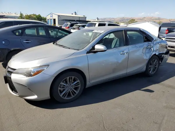 4T1BF1FK6HU297376 2017 TOYOTA CAMRY - Image 1