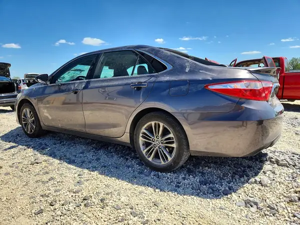 4T1BF1FK6HU298575 2017 TOYOTA CAMRY - Image 2