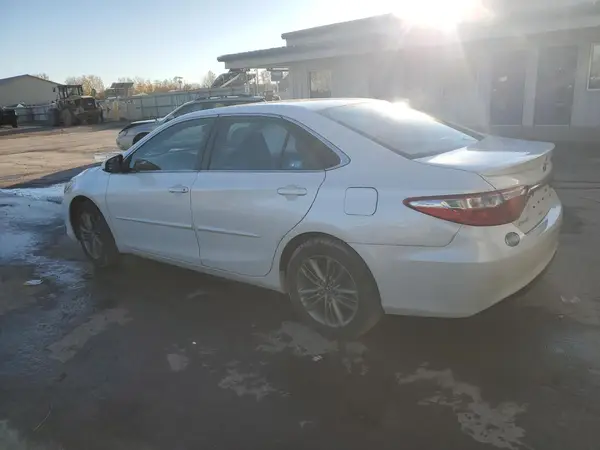 4T1BF1FK6HU298947 2017 TOYOTA CAMRY - Image 2
