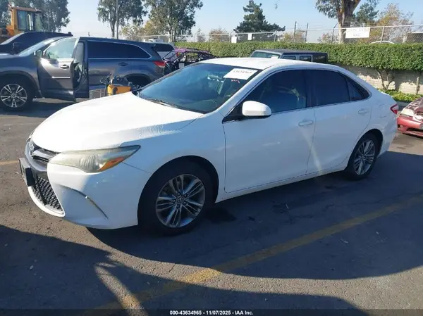 4T1BF1FK6HU299953 2017 TOYOTA CAMRY - Image 2