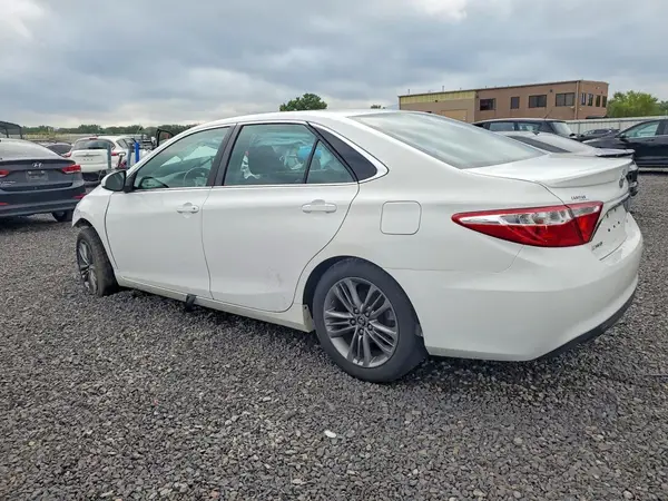 4T1BF1FK6HU305623 2017 TOYOTA CAMRY - Image 2