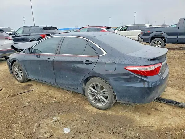 4T1BF1FK6HU307047 2017 TOYOTA CAMRY - Image 2