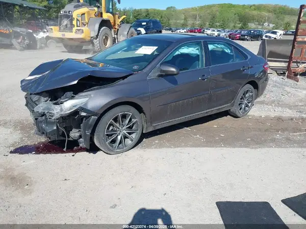 4T1BF1FK6HU307775 2017 TOYOTA CAMRY - Image 2