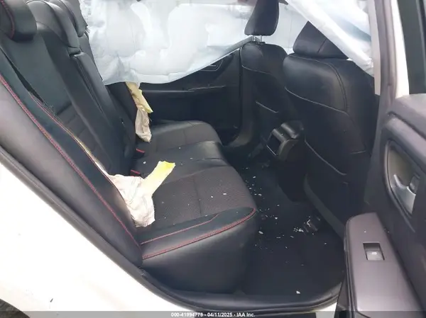 4T1BF1FK6HU308215 2017 TOYOTA CAMRY - Image 8