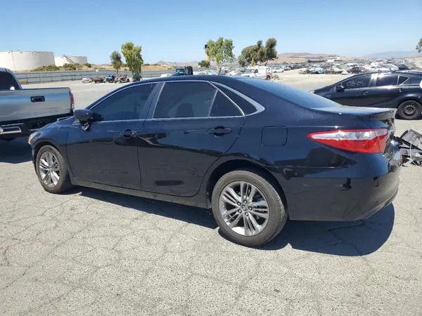 4T1BF1FK6HU310515 2017 TOYOTA CAMRY - Image 2