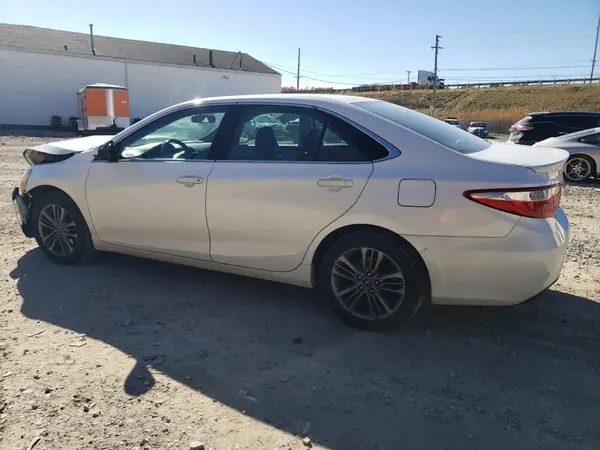 4T1BF1FK6HU312006 2017 TOYOTA CAMRY - Image 2