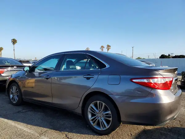 4T1BF1FK6HU314726 2017 TOYOTA CAMRY - Image 2