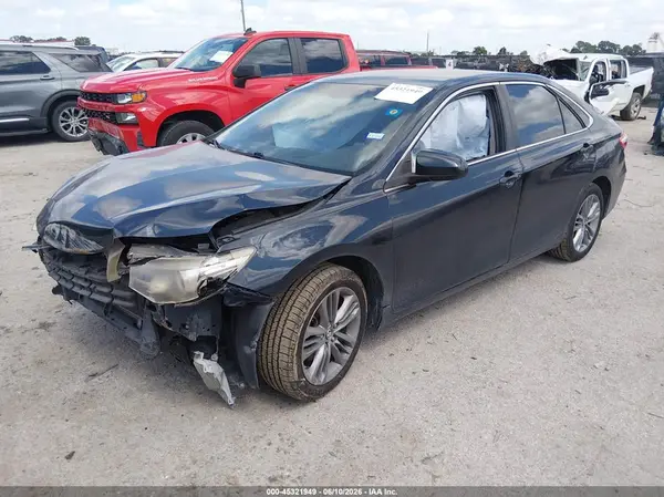 4T1BF1FK6HU315939 2017 TOYOTA CAMRY - Image 2