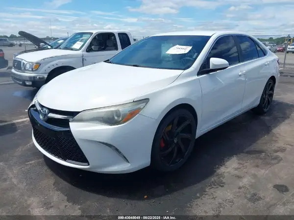 4T1BF1FK6HU316296 2017 TOYOTA CAMRY - Image 2