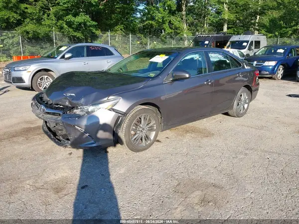 4T1BF1FK6HU319795 2017 TOYOTA CAMRY - Image 2