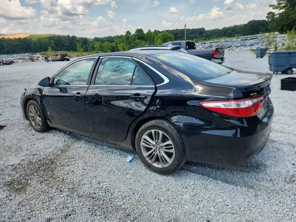 4T1BF1FK6HU320185 2017 TOYOTA CAMRY - Image 2
