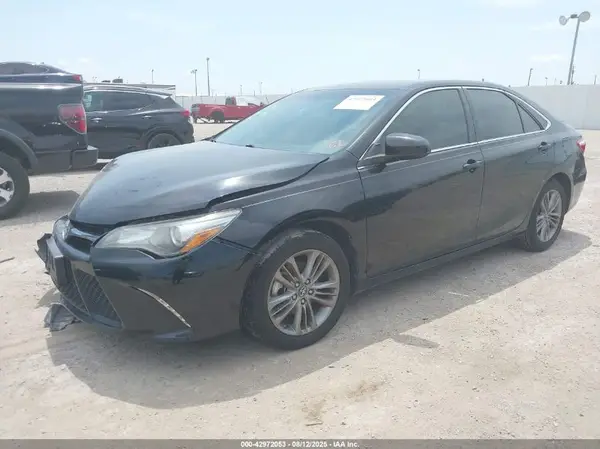 4T1BF1FK6HU320803 2017 TOYOTA CAMRY - Image 2