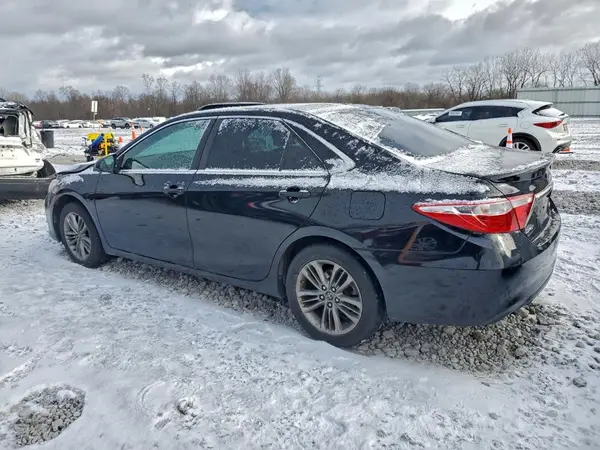 4T1BF1FK6HU321353 2017 TOYOTA CAMRY - Image 2