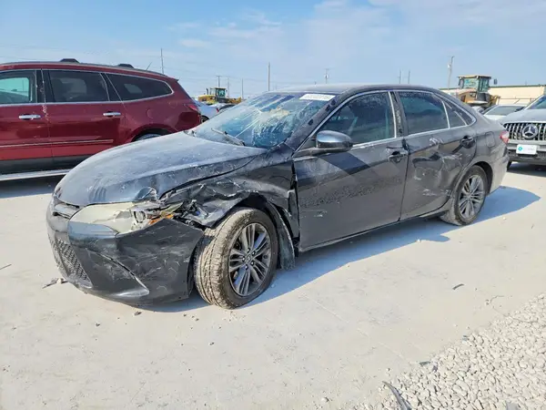 4T1BF1FK6HU321515 2017 TOYOTA CAMRY - Image 1