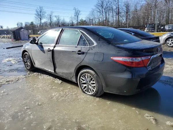 4T1BF1FK6HU330487 2017 TOYOTA CAMRY - Image 2