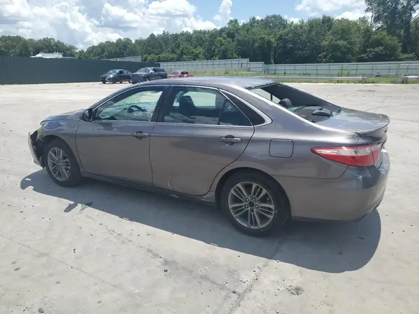 4T1BF1FK6HU333261 2017 TOYOTA CAMRY - Image 2