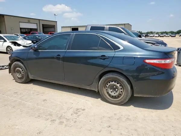 4T1BF1FK6HU335138 2017 TOYOTA CAMRY - Image 2