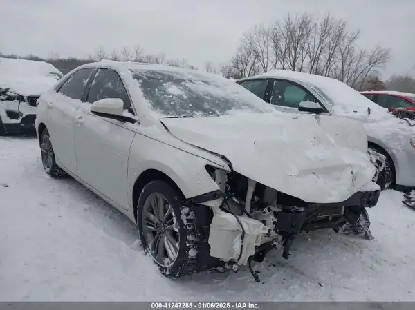 4T1BF1FK6HU339741 2017 TOYOTA CAMRY - Image 1