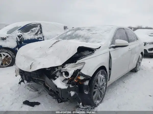 4T1BF1FK6HU339741 2017 TOYOTA CAMRY - Image 2