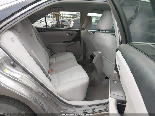4T1BF1FK6HU341733 2017 TOYOTA CAMRY - Image 8