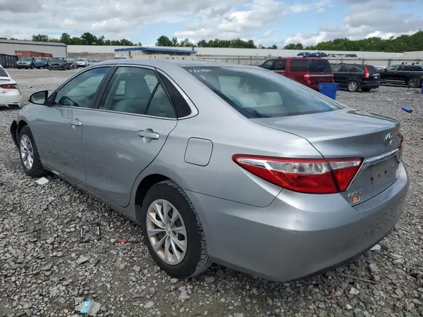 4T1BF1FK6HU341828 2017 TOYOTA CAMRY - Image 2